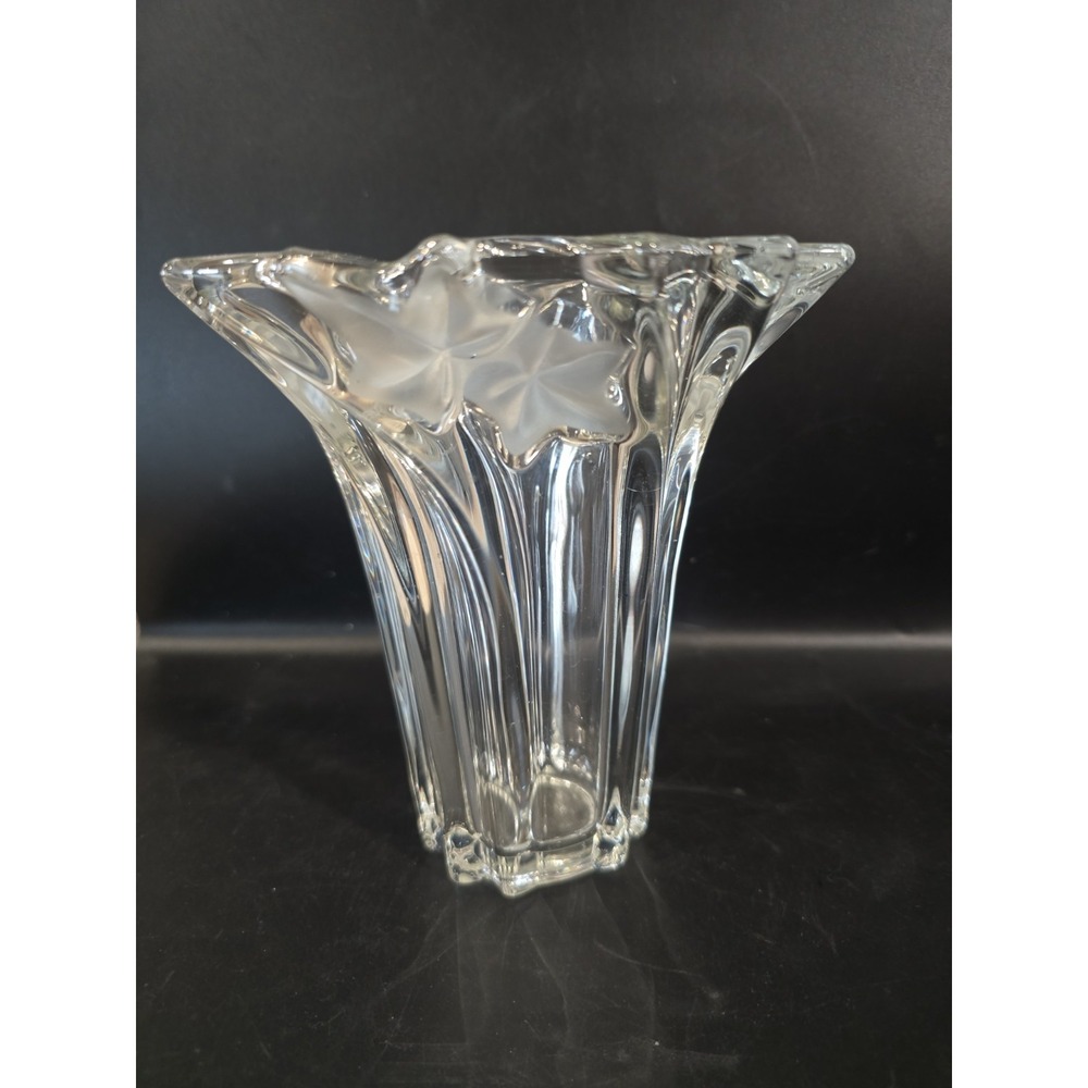Mikasa 6" Crystal Frosted Parisian Ivy Vase | Vintage